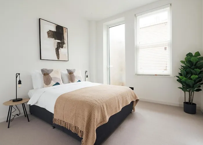 Light & Luxury London Apartment In Honor Oak